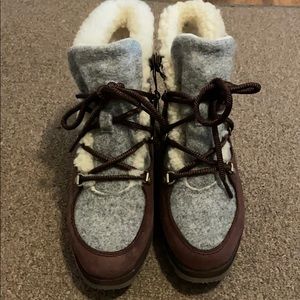 Sorel sneakchic winter alpine boots!